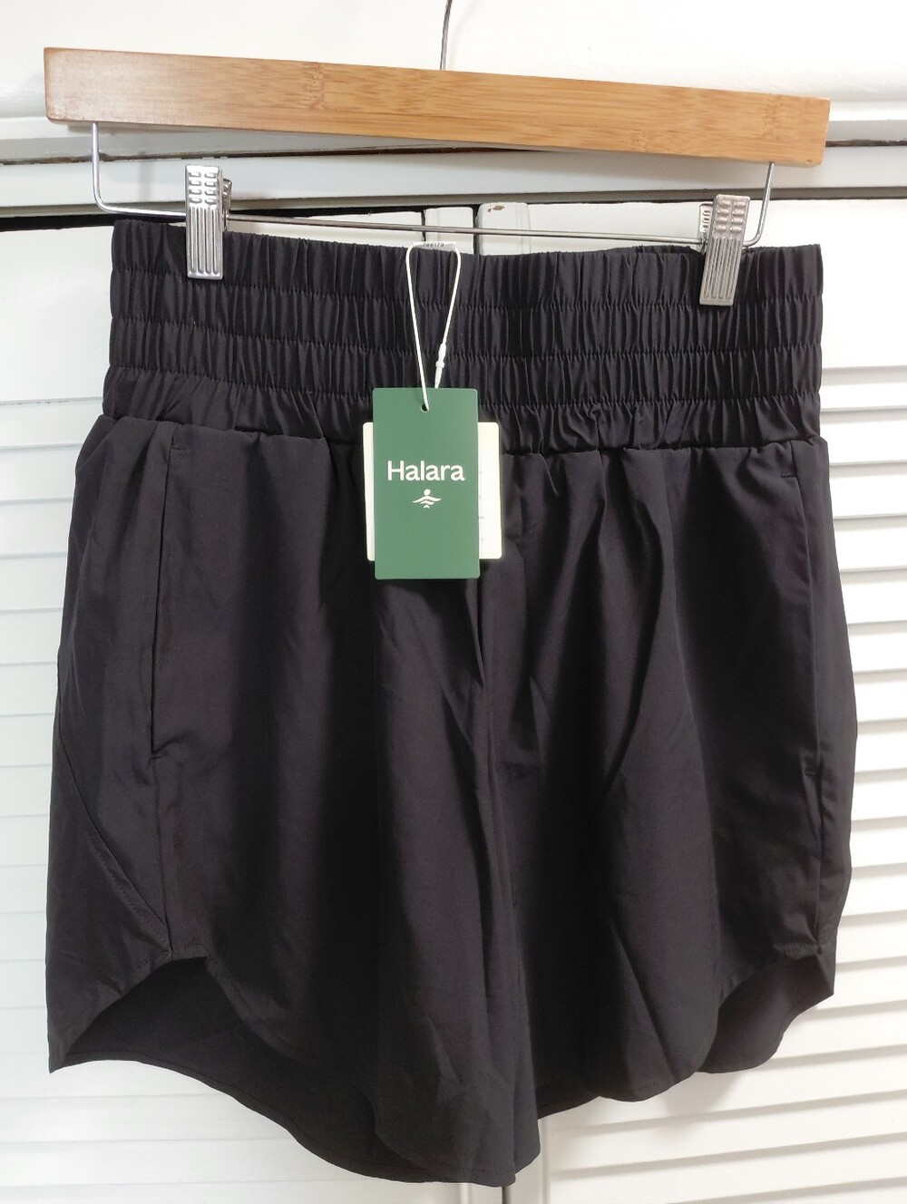 HALARA Breezeful Black Athletic Shorts W/Elastic Waistband